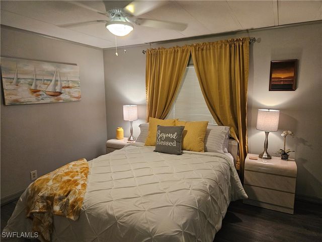 45 Aquamarine AVE 45Q, Naples, FL 34114