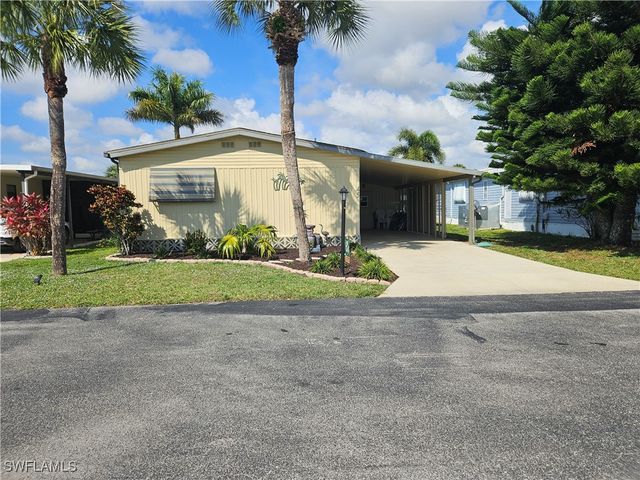 45 Aquamarine AVE 45Q, Naples, FL 34114