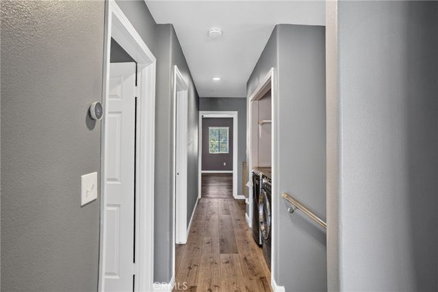 9354 Burnet 105, North Hills, CA 91343