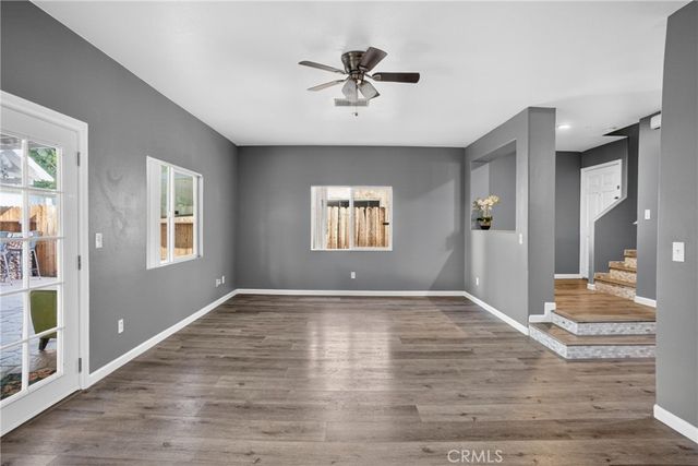 9354 Burnet 105, North Hills, CA 91343