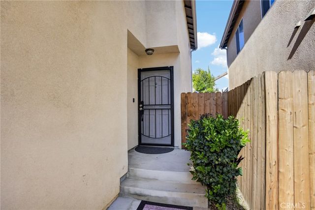 9354 Burnet 105, North Hills, CA 91343