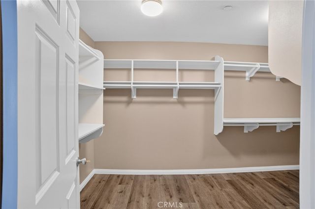 9354 Burnet 105, North Hills, CA 91343