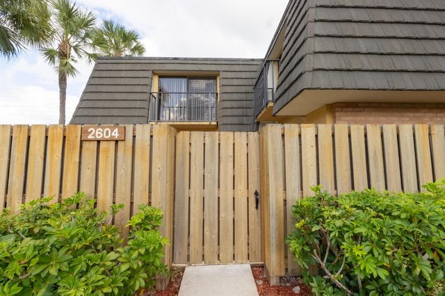 2604 26th Way, West Palm Beach, FL 33407