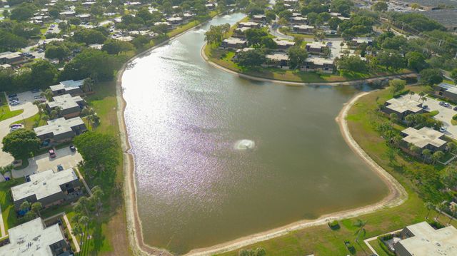 2604 26th Way, West Palm Beach, FL 33407