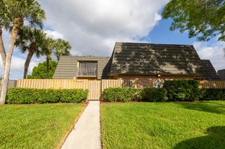 2604 26th Way, West Palm Beach, FL 33407