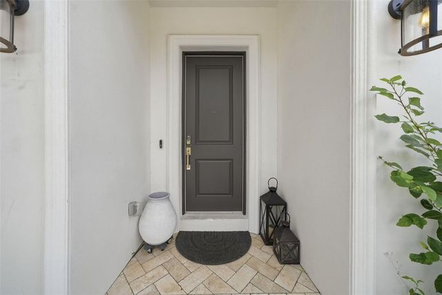 3508 W EUCLID AVENUE, Tampa, FL 33629