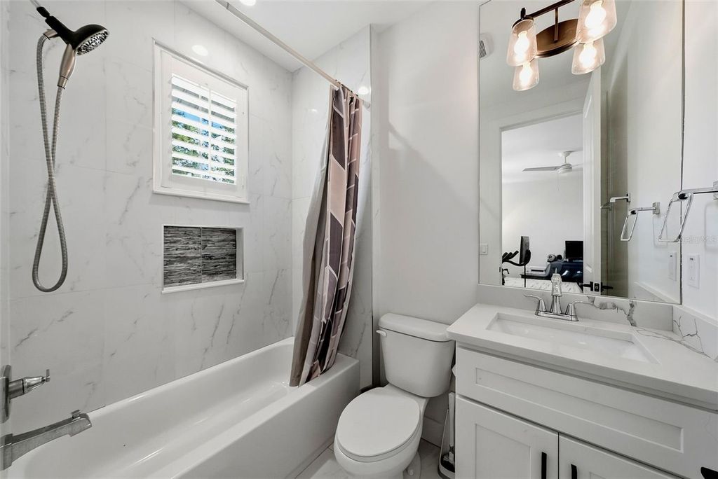 Image 24 of property listing at 3508 W EUCLID AVENUE, Tampa, FL 33629