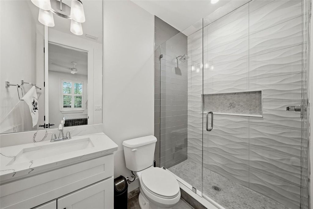 Image 27 of property listing at 3508 W EUCLID AVENUE, Tampa, FL 33629