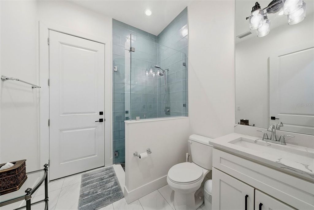 Image 47 of property listing at 3508 W EUCLID AVENUE, Tampa, FL 33629