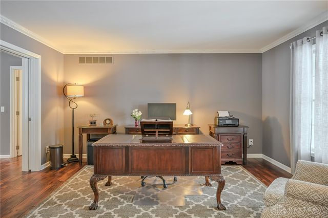 224 Roscommon Drive, Springfield, OH 45503