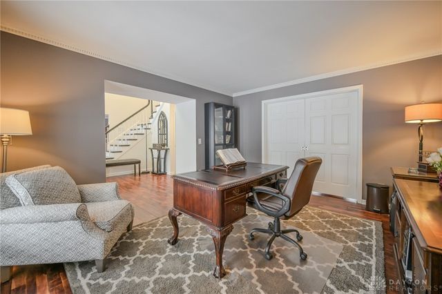 224 Roscommon Drive, Springfield, OH 45503