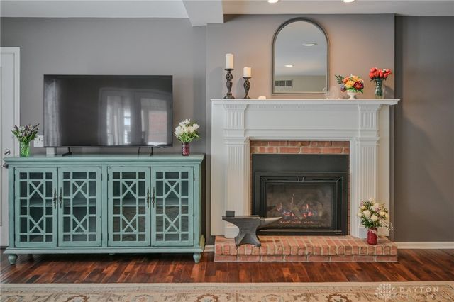 224 Roscommon Drive, Springfield, OH 45503