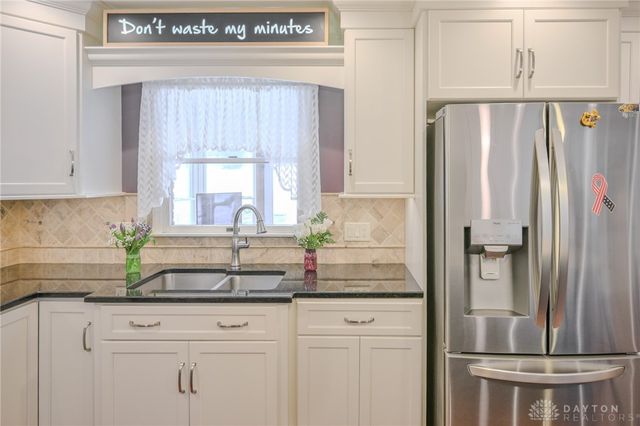 224 Roscommon Drive, Springfield, OH 45503