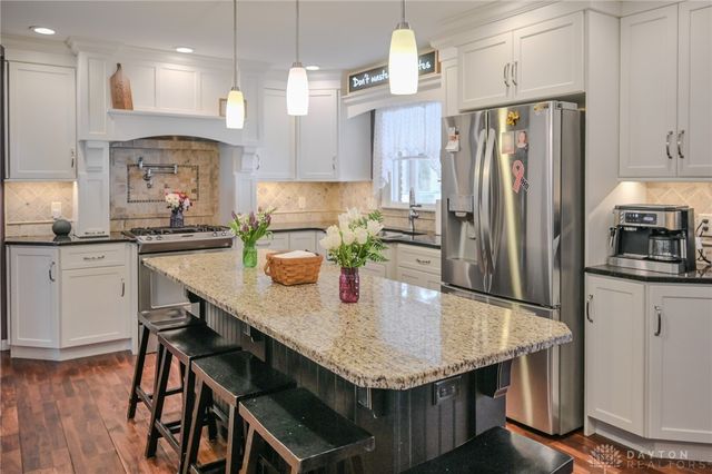 224 Roscommon Drive, Springfield, OH 45503