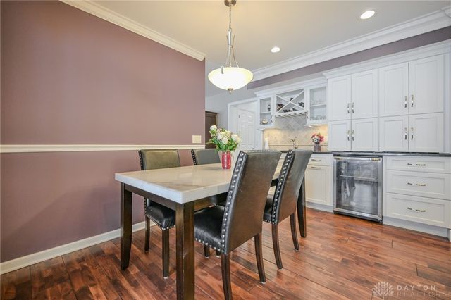 224 Roscommon Drive, Springfield, OH 45503