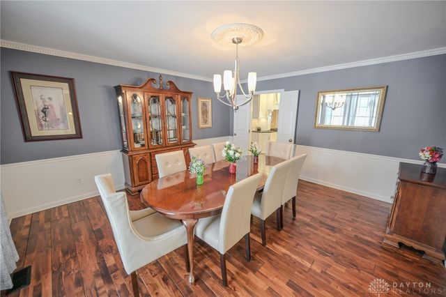 224 Roscommon Drive, Springfield, OH 45503