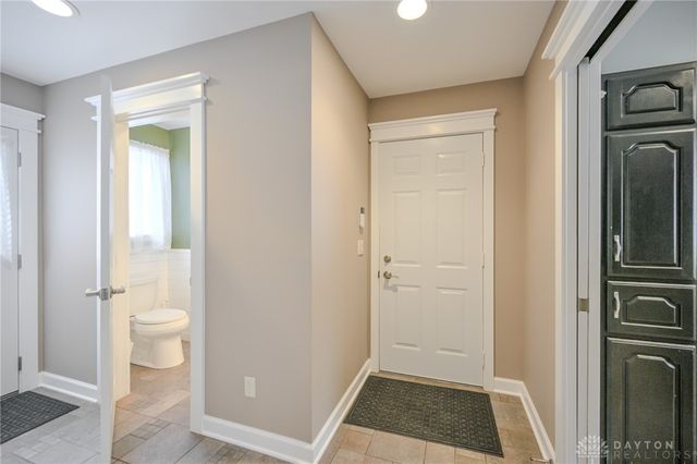 224 Roscommon Drive, Springfield, OH 45503