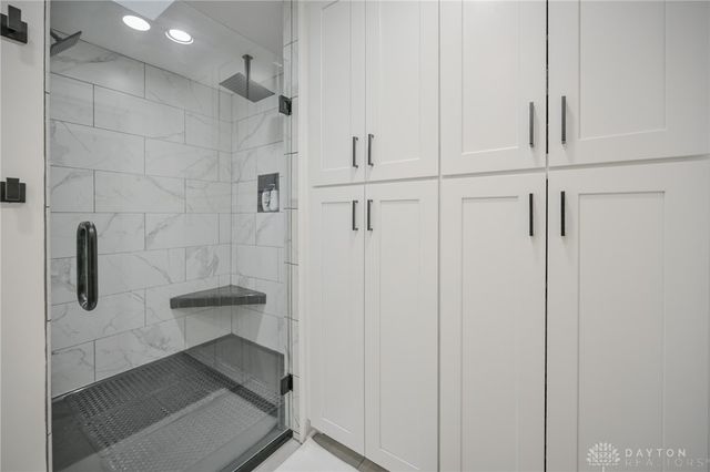 224 Roscommon Drive, Springfield, OH 45503