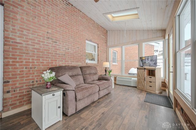 224 Roscommon Drive, Springfield, OH 45503