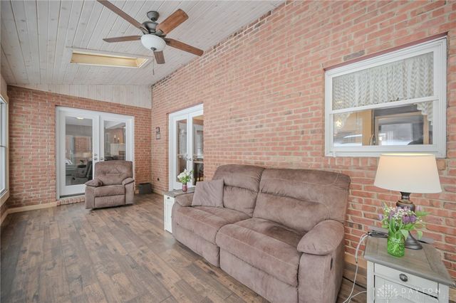 224 Roscommon Drive, Springfield, OH 45503