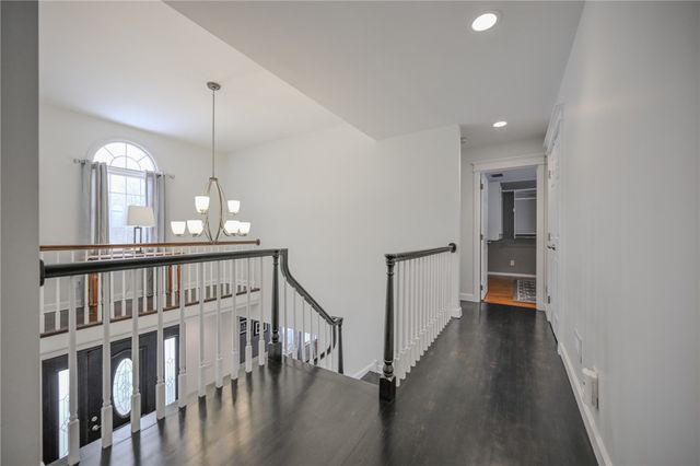 224 Roscommon Drive, Springfield, OH 45503