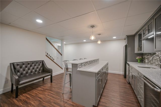 224 Roscommon Drive, Springfield, OH 45503