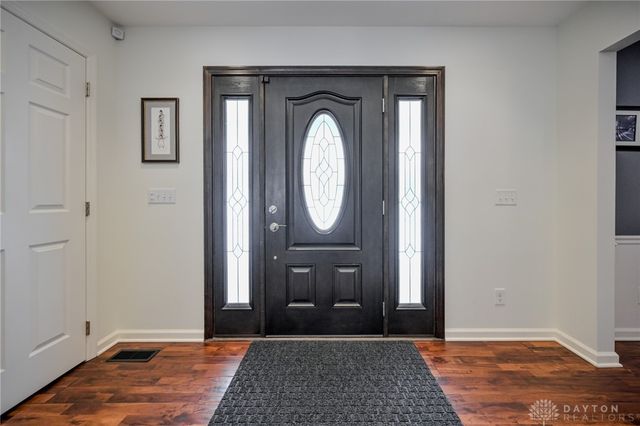 224 Roscommon Drive, Springfield, OH 45503