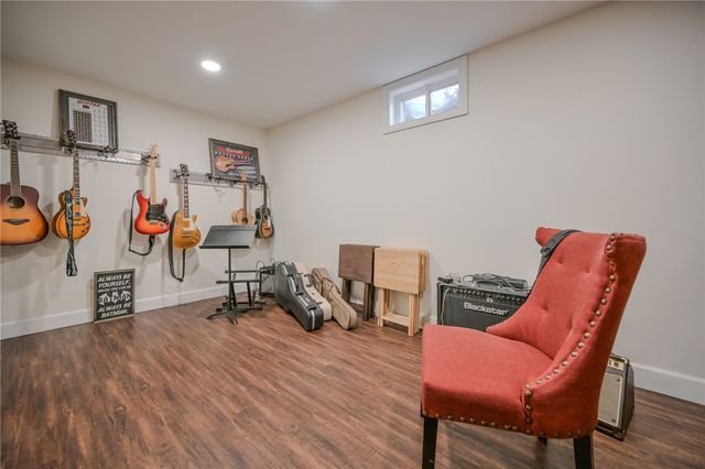 224 Roscommon Drive, Springfield, OH 45503