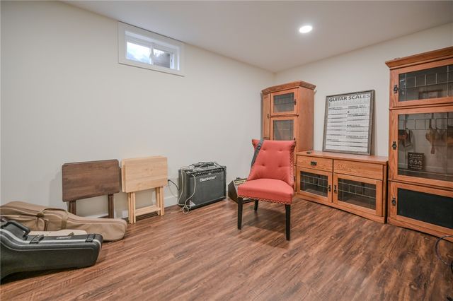 224 Roscommon Drive, Springfield, OH 45503