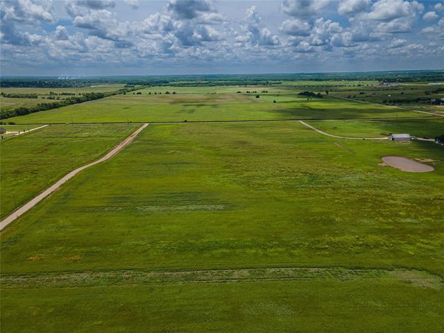 W Rock Creek Road, Norman, OK 73072