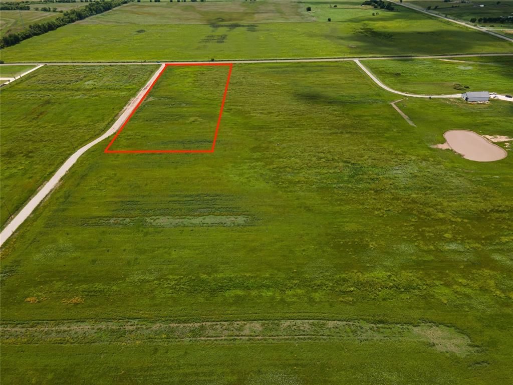 W Rock Creek Road, Norman, OK 73072
