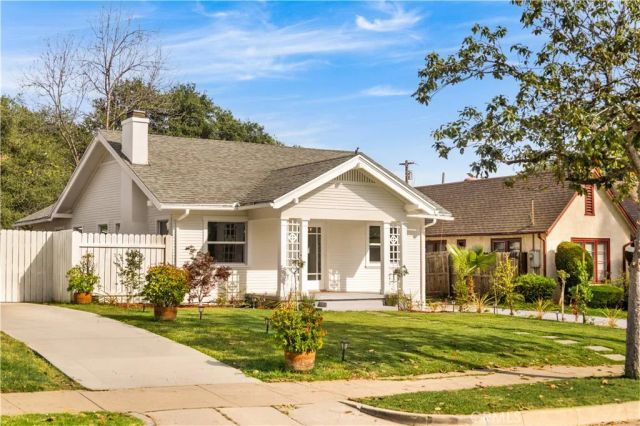 1166 North El Molino Avenue, Pasadena, CA 91104