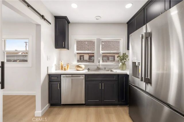 1166 North El Molino Avenue, Pasadena, CA 91104