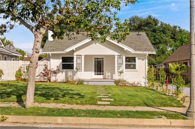 1166 North El Molino Avenue, Pasadena, CA 91104