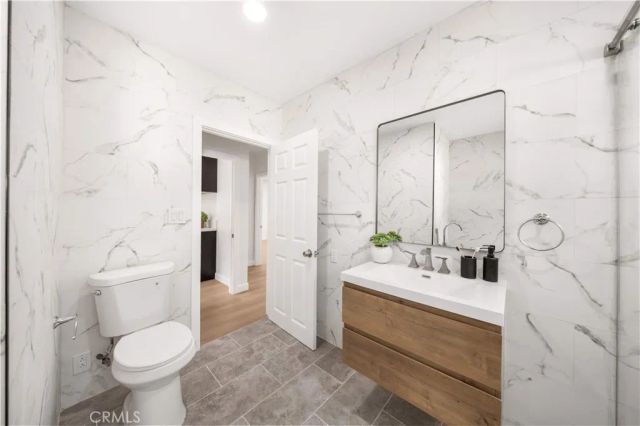 1166 North El Molino Avenue, Pasadena, CA 91104