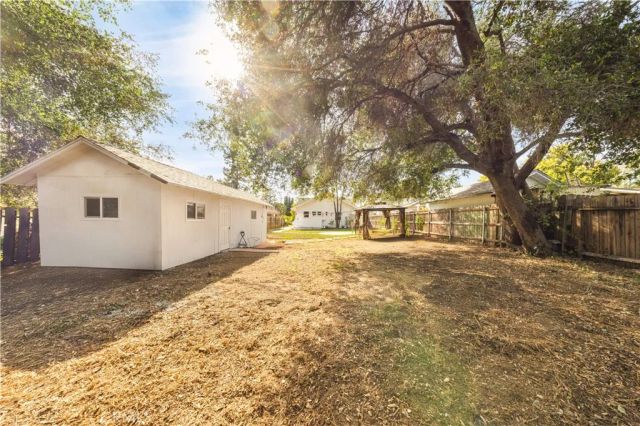 1166 North El Molino Avenue, Pasadena, CA 91104