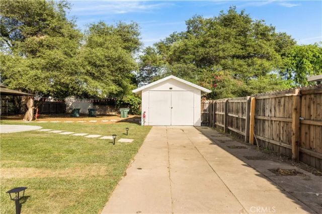 1166 North El Molino Avenue, Pasadena, CA 91104