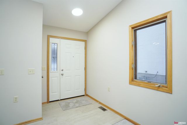 2420 Dodge Street, Lincoln, NE 68521