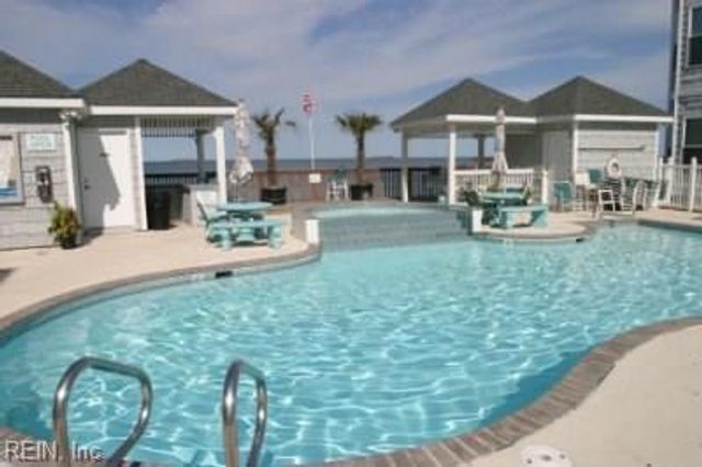 2312 Beach Haven Dr Apt 202, Virginia Beach, VA 23451