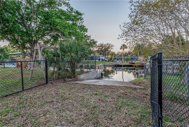 5012 S Deepwater Point, Homosassa, FL 34448