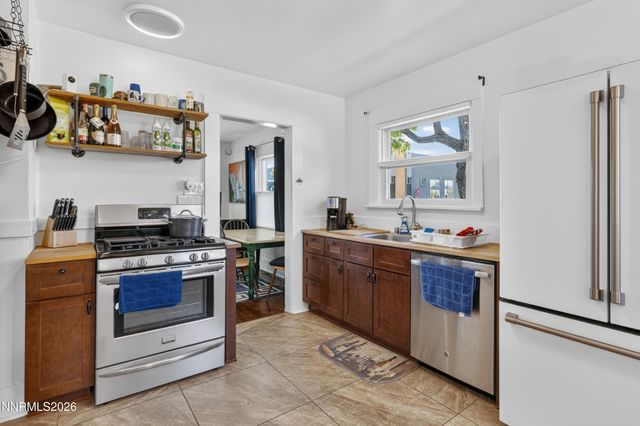 800 S Center Street, Reno, NV 89501