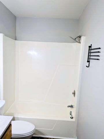 303 Elizabeth Street, Alma, MI 48801