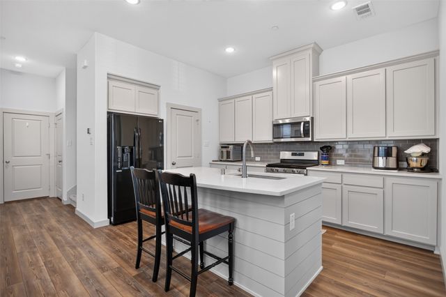 6532 Northern Dancer Drive, North Richland Hills, TX 76180