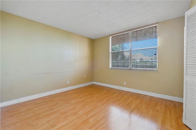 7210 Lake Circle Drive 306, Margate, FL 33063