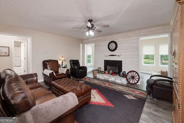 926 Perkins Road, Milner, GA 30257