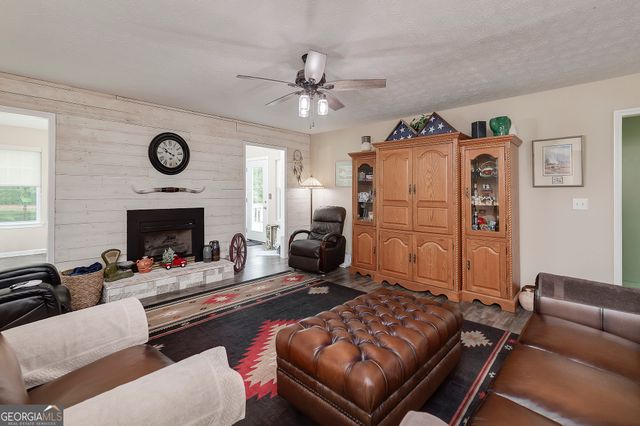 926 Perkins Road, Milner, GA 30257