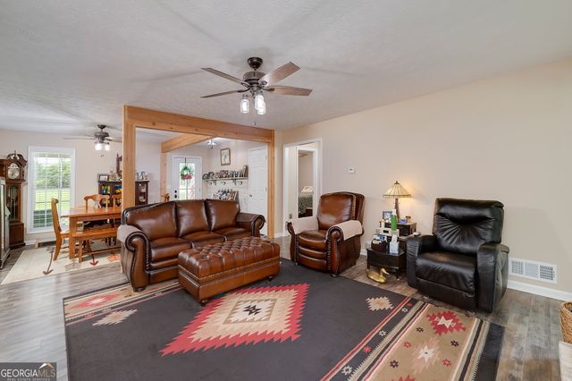 926 Perkins Road, Milner, GA 30257