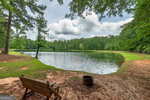 926 Perkins Road, Milner, GA 30257