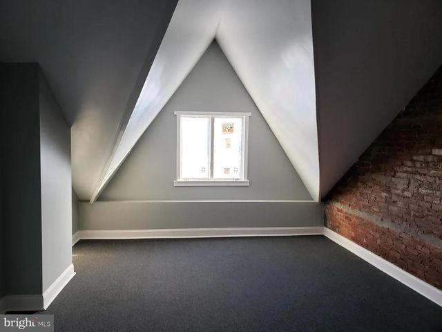 872 E STATE ST, Trenton, NJ 08609