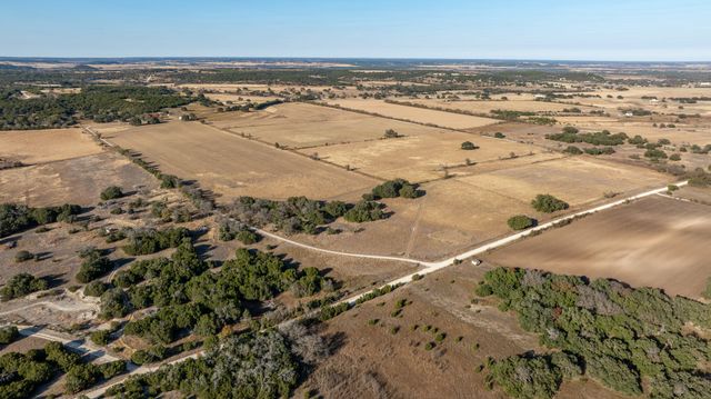 5777 County Road 309 (1), Cranfills Gap, TX 76637